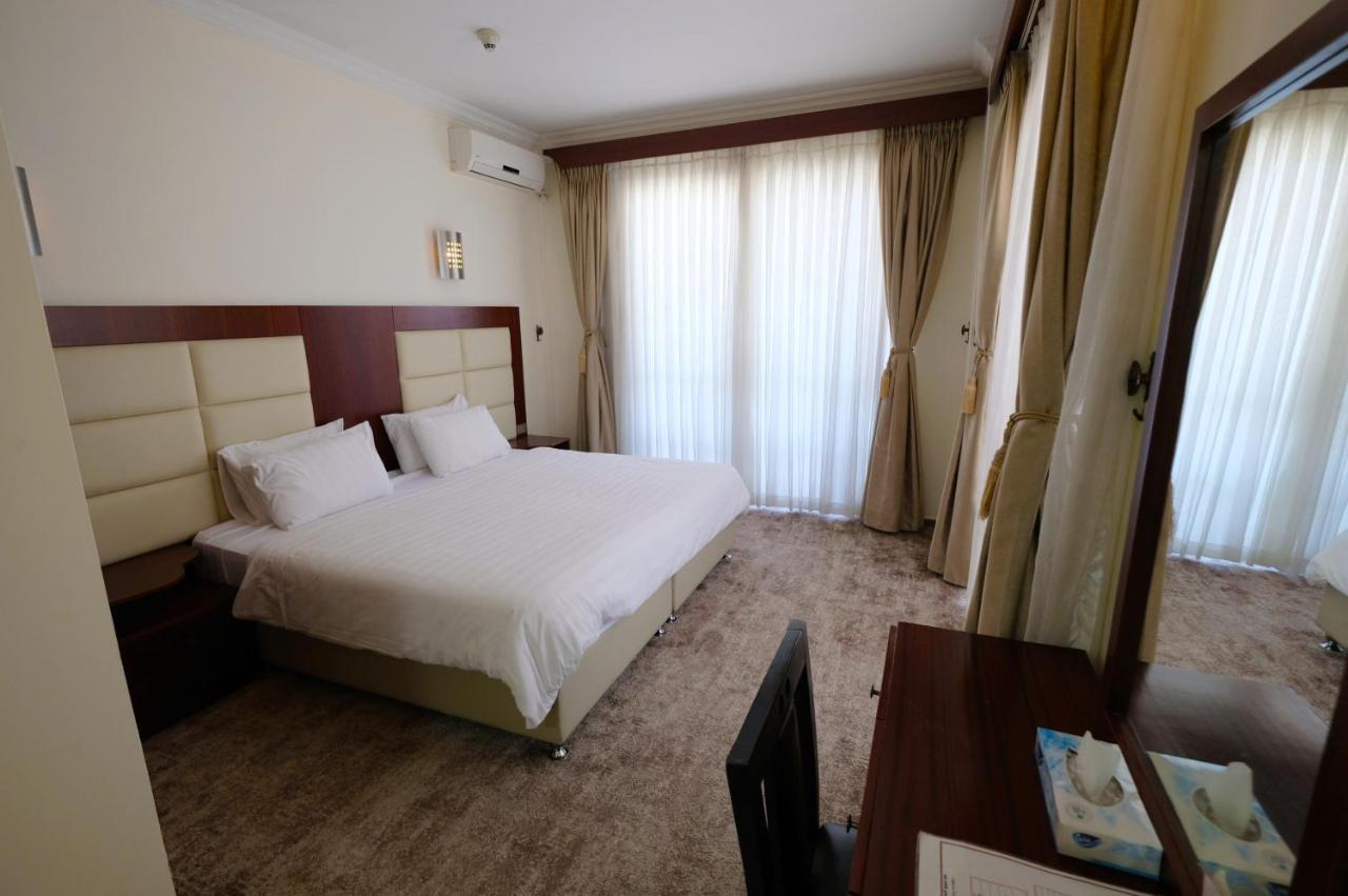 Red Crescent Guesthouse รามัลเลาะห์ ภายนอก รูปภาพ